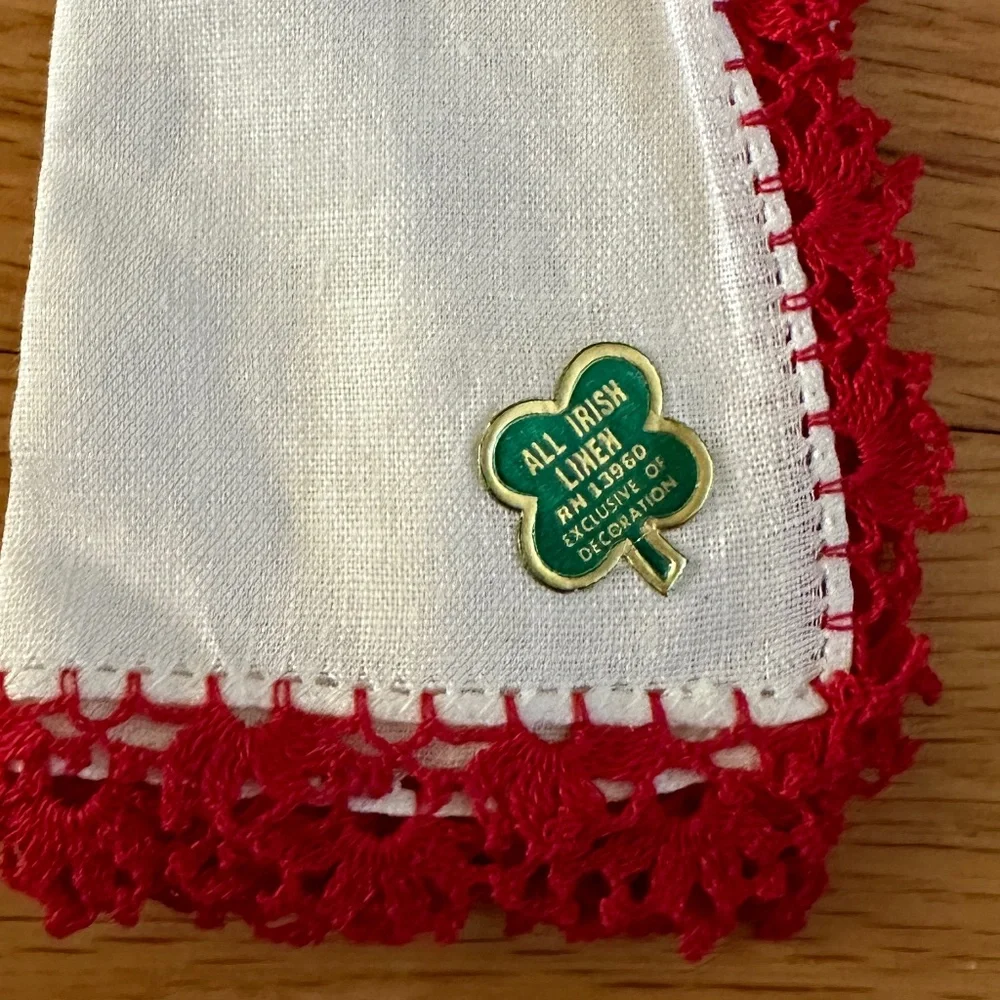 Vintage Embroidered Linen Dresser Scarf Runner Crochet Edge 34